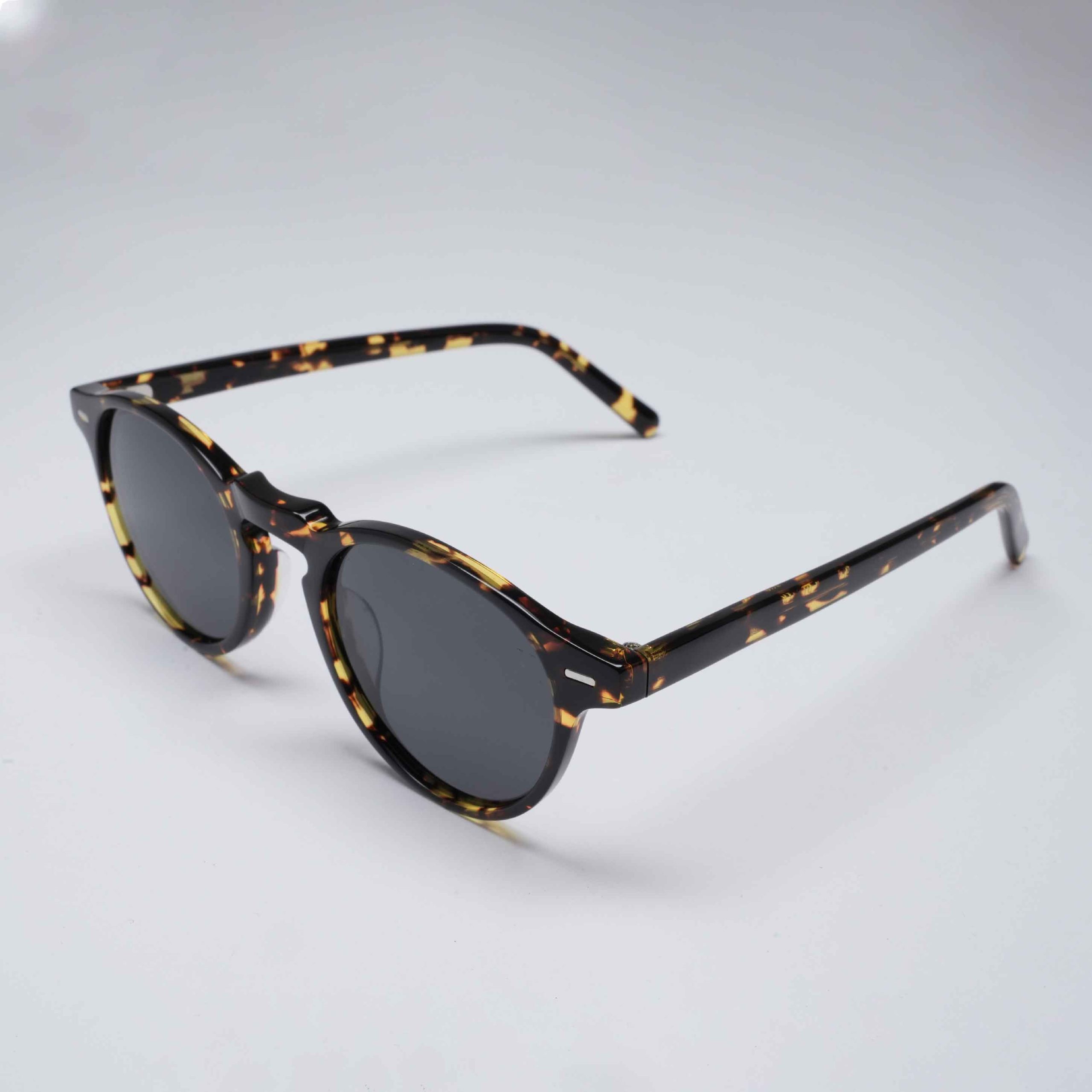 Greg Platinum Polarized | מנומר עדשה שחורה – תמונה 2